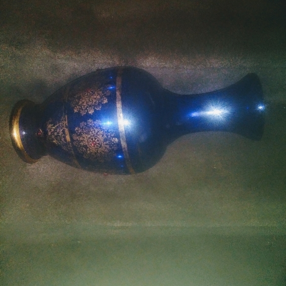 Tall Cobalt Blue w/Gold Vase - Picture 2 of 4